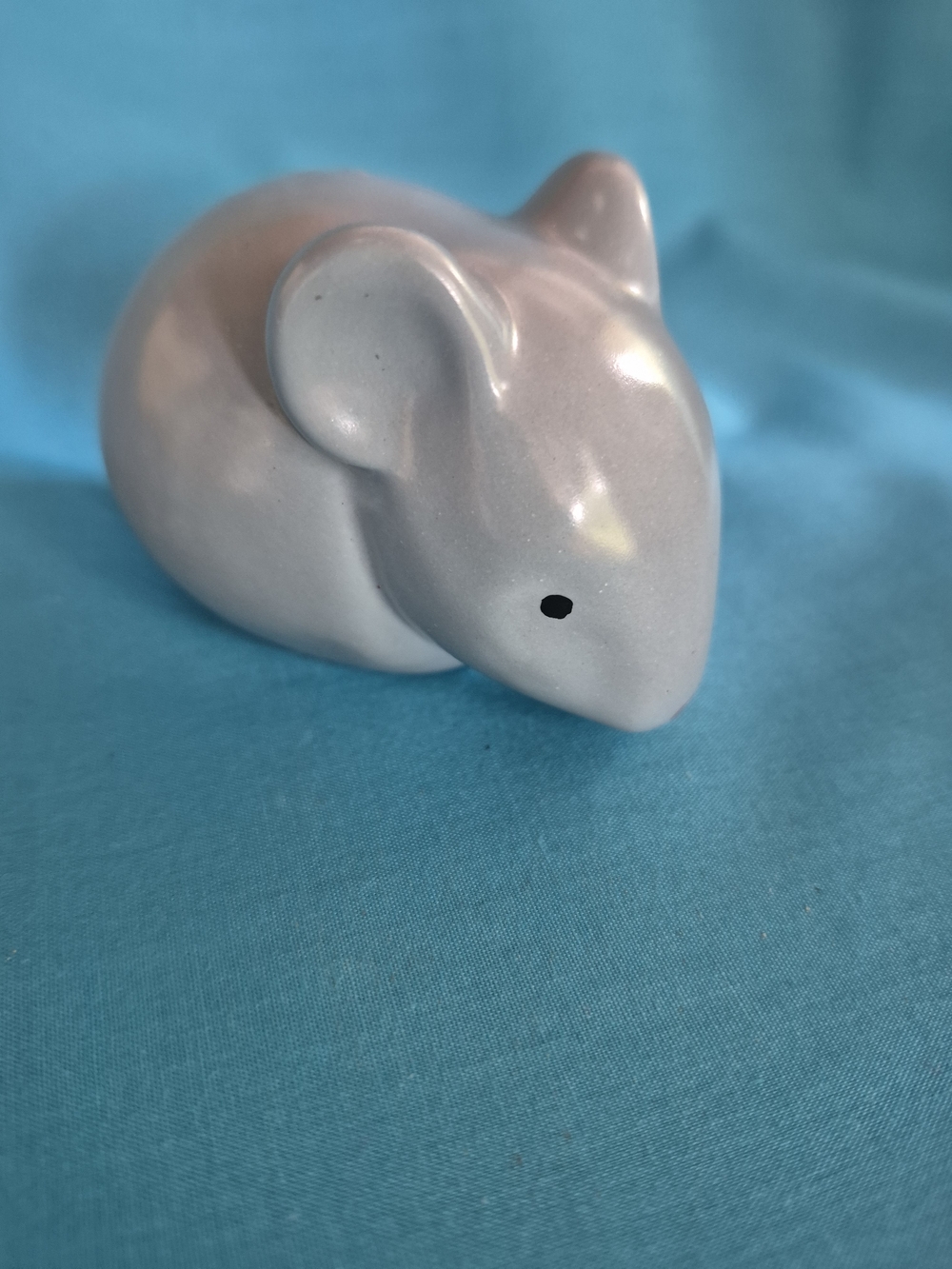 Goebel Gray Porcelain Figurine Label Made In Germany Mint - Picture 5 of 7